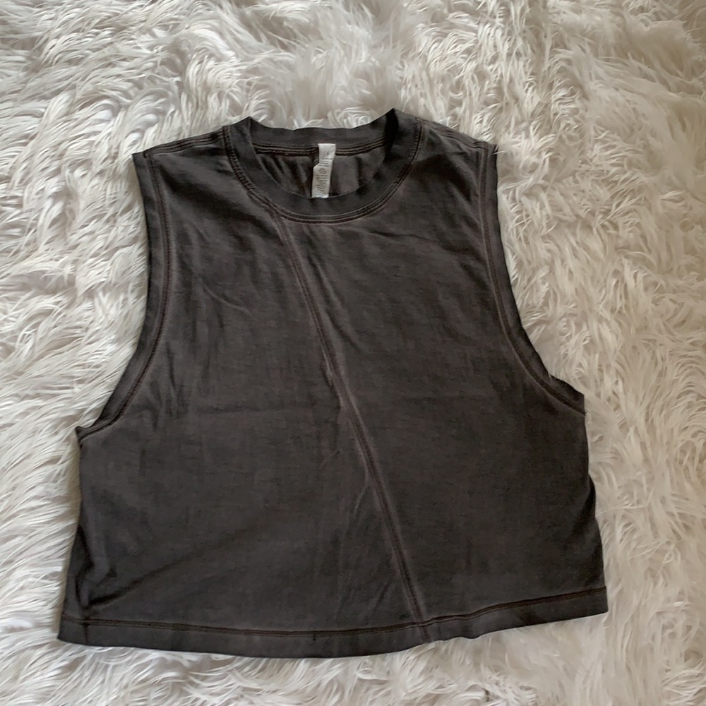 Lululemon Smoked Gray Crop Top - Picture 4 of 7